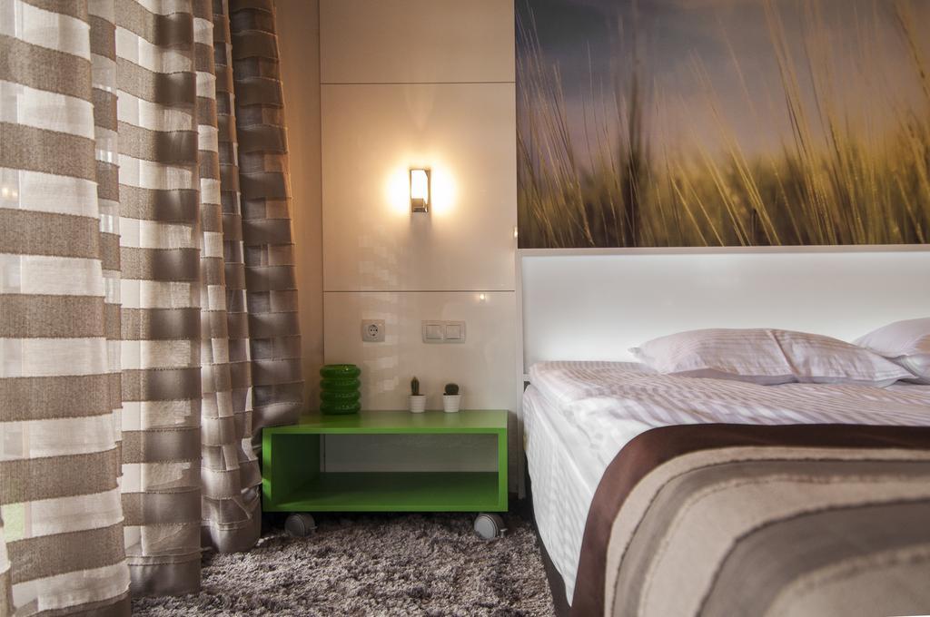 Aparthotel Seasons Glavatarski Han Glavatartsi Eksteriør billede